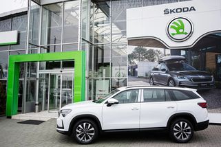 Spalovák vs. elektroauto v roce 2026: Sám jezdím po dálnicích a mám jasno. Tohle je důvod