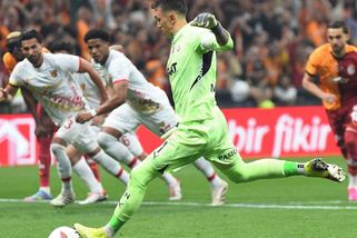 Uruguayský hrobník měl vydělat svému šéfovi 650 milionů eur - Sport.cz