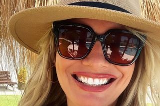 Lucie Borhyová vystavila sexy tělo slunečním paprskům! Moderátorka odhodila svršky a svlékla se do plavek