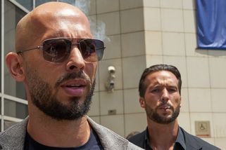Influencer Andrew Tate a jeho bratr zůstanou ve vazbě, rozhodla soudkyně v Miami - Seznam Zprávy