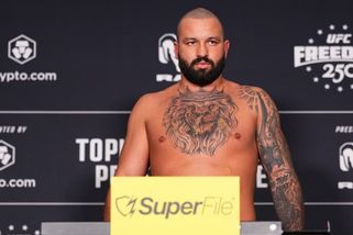 UFC má ostudu před celým Bílým domem. Bojovník na vážení předstíral opilost a zvracení