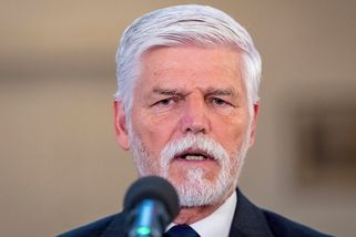 Zúčastním se večeře na summitu NATO, oznámil Pavel - Novinky