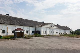 Za Husáka to nosil na krku každý „brigoš“ z JZD. Dnes si to hýčkají milionáři v trezorech