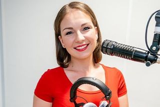 Zemřela moderátorka Radia Kiss Bára Tlučhořová. Bylo jí 37 let