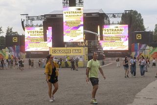 Na Colours of Ostrava přerušili kvůli bouřce program - Novinky
