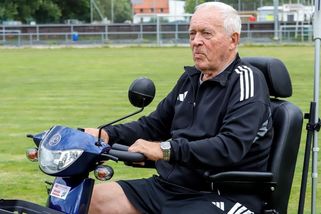 Legendární brankář Viktor dostal hezký dárek - Sport.cz