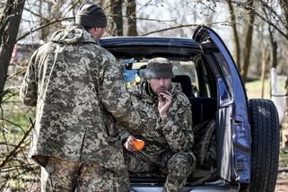 „Busifikace“. Mobilizaci na Ukrajině stále častěji provází násilí - Novinky