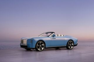 Nový Rolls-Royce Nightingale je obří kabriolet, vznikne jen 100 kusů