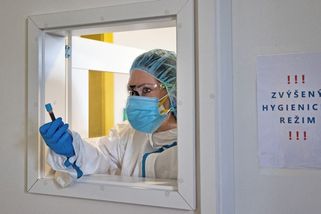 Od další globální pandemie jsme kousek, varuje český epidemiolog - Seznam Zprávy