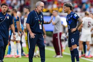 Měl takhle mluvit i Koubek? Bielsa po vypadnutí Uruguaye zuřil a ukázal extrémní sebereflexi