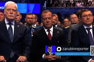 Medvěděv usnul při projevu Putina na sjezdu vládnoucí strany - Novinky