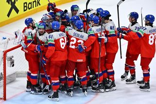 MS hokej | Slovákům stále leží v žaludku zápas s Čechy. Ani fanouškům to hlava nebere, tvrdí Okuliar - Sport.cz