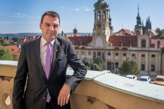 Doufám, že summit v Ankaře byl Pavlův poslední, řekl Macinka - Novinky