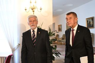 KOMENTÁŘ: Babiš vyslyšel Koláře aneb Kdo jinému jámu kopá, do Ankary neletí