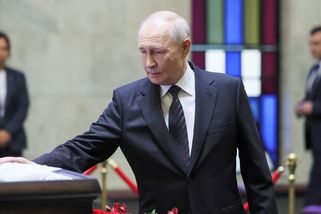 Putin je na dně. Je čas ho dorazit, píší v Británii - Novinky