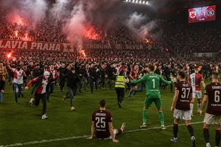 Obří skandál v derby pražských S! Slavii by měl být odebrán budoucí titul - Médium.cz