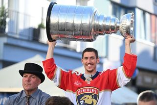 Zvučná posila pro Pardubice. Ze zámoří se vrací vítěz Stanley Cupu - Sport.cz