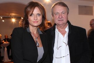 Peklo Jiřího Adamce: Chtěl dožít u manželky, soud řekl ne! Nedokáže nás ochránit, pláče Jana