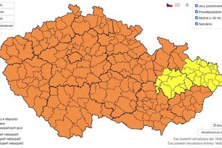 Meteorologové prodloužili výstrahu před velmi silnými bouřkami i na středu - Novinky