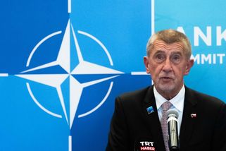 Babiš dezinformuje. Na vedlejší koleji byl v Ankař...
