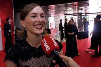 Nejprůhlednější šaty zahájení Varů? Hanu Vagnerovou trumfla Elizaveta Maximová - Super.cz