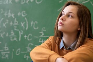 Zrušit devátou třídu? Nebezpečná cesta k pochybným úsporám - Seznam Zprávy