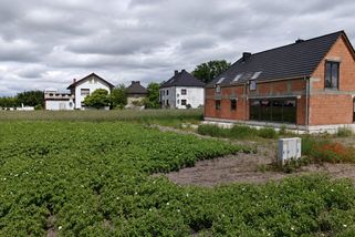 Obcím došla trpělivost s nevyužitými stavebními pozemky. Začaly je odebírat