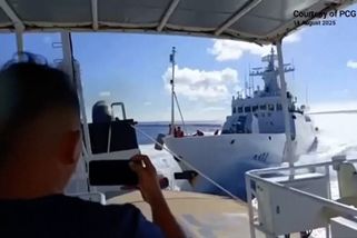 Čínská válečná loď se srazila s pobřežní stráží, která pronásledovala Filipínce. Ti nehodu natočili - Novinky
