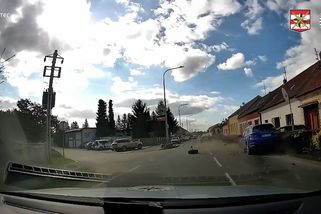 Šílenec v Audi ujížděl v Brně policistům. Skončil ve vazbě - Novinky