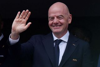 MS fotbal | Podle Infantina mohou pauzy na občerstvení zůstat i pro příští fotbalová MS - Sport.cz