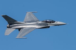 Rumunská stíhačka F-16 sestřelila dron, od pátku už třetí, uvedlo ministerstvo - Seznam Zprávy