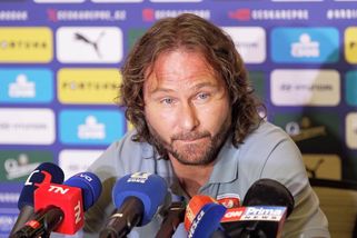 MS fotbal | Nedvěd přiznává: Výkony některých hráčů jsou za očekáváním. Problém českého fotbalu je stejný už 20 let - Sport.cz