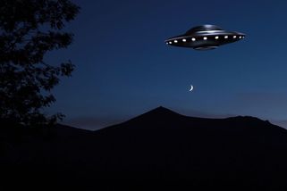 USA zveřejnily další materiály o UFO, lidé popisovali červeně zářící koule - Seznam Zprávy
