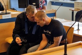 Nechal ho uhořet jak psa, řekl soudce. Muž hodil známému do buňky petardu a šel domů. Dostal 12 let - Novinky