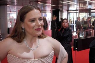 Petra Nesvačilová vypadala v modelu, v němž odhalila ňadra, jako nahá
