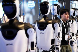 Američané kvůli Číňanům zakázali dovoz nových robotů - Novinky