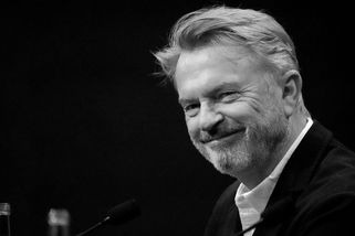 Zemřel novozélandský herec Sam Neill, paleontolog z Jurského parku - Seznam Zprávy