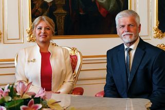 Cenu Slušný člověk mezi námi získali Petr Pavel a Zuzana Čaputová - Novinky