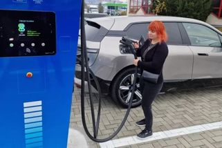 Cesta na dovolenou s elektromobilem musí mít jasný plán. Jinak bude zbytečně úmorná a drahá