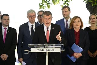 „Zaslouží si zvláštní zmínku.“ Česko se na ruském seznamu nepřátelských vlád vrátilo nahoru - Novinky