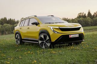 Odhalena i vlajková Škoda Peaq! Obří mladoboleslavské SUV se ukazuje v plné kráse! - Garáž.cz