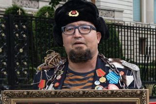 V Polsku zavraždili ruského umělce, který parodoval Putina nebo Kadyrova - Novinky