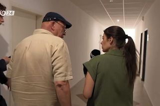 Slováci se baví neohrabaným úprkem šéfa úřadu před novináři. Po ostudě odstoupil - Novinky