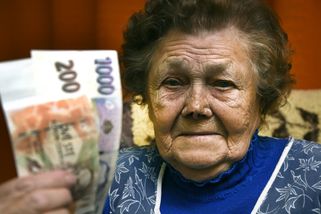 Seniorce zemřel před lety manžel. Nyní zjistila, ž...