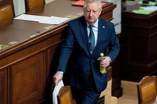 Zůna nechal prověřit projekt vozidel Flyer, které armádě darovaly USA - Novinky