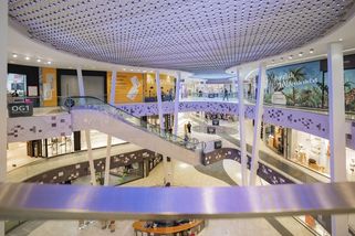 Ve Stuttgartu pobodali ženu v nákupním centru - Novinky