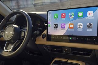 Displeje rozptylují méně než tlačítka, tvrdí Mazda