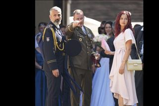 Sexy Pirátka Demetrashvili a plukovník Foltýn poprvé spolu: Svatbu generála Řehky a poslankyně Opltové nepodcenili