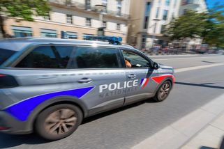 Pětice teenagerů ve Francii vylákala 17letého mladíka a ubila jej k smrti. Čin si natáčeli - Novinky