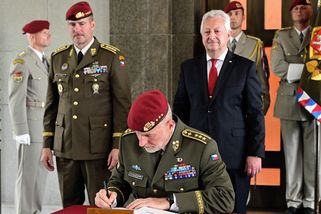 Česká armáda chce studovat bojové zkušenosti našich vojáků, píší Ukrajinci - Novinky
